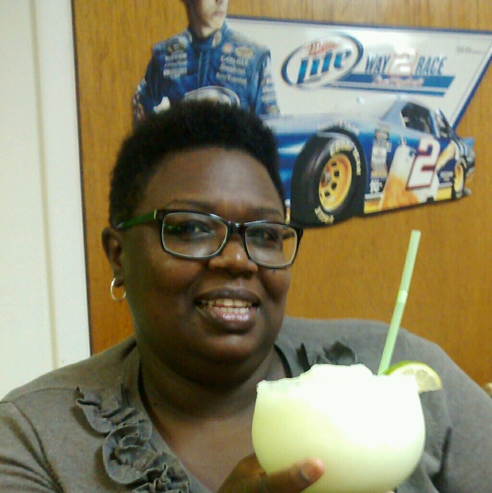 Meet your Posher, Tonia